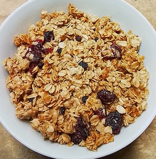 Berry Granola thumbnail