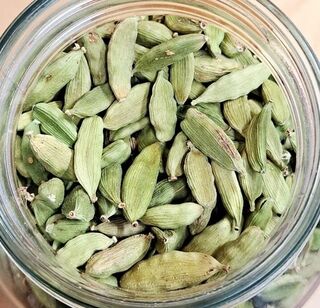 Cardamom Pods1 thumbnail